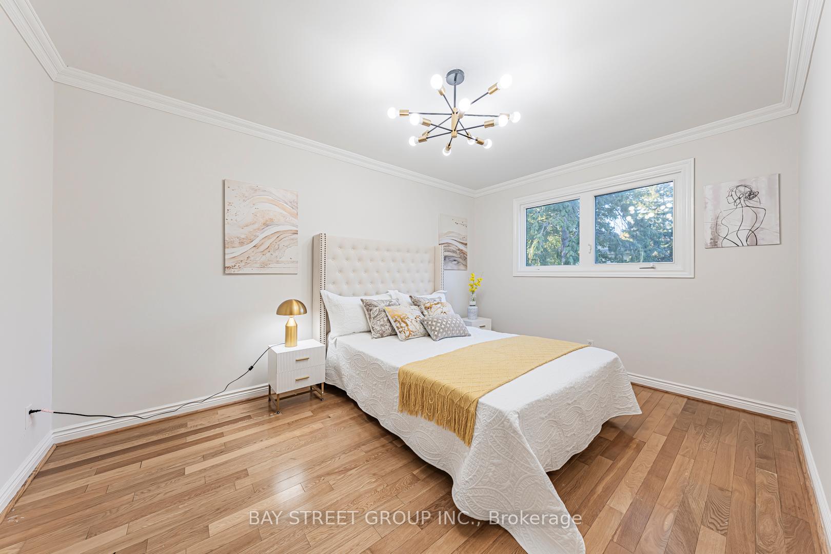 Photo 14 of 4 Sir Brandiles Place, Markham, Markham Village — HOMEH