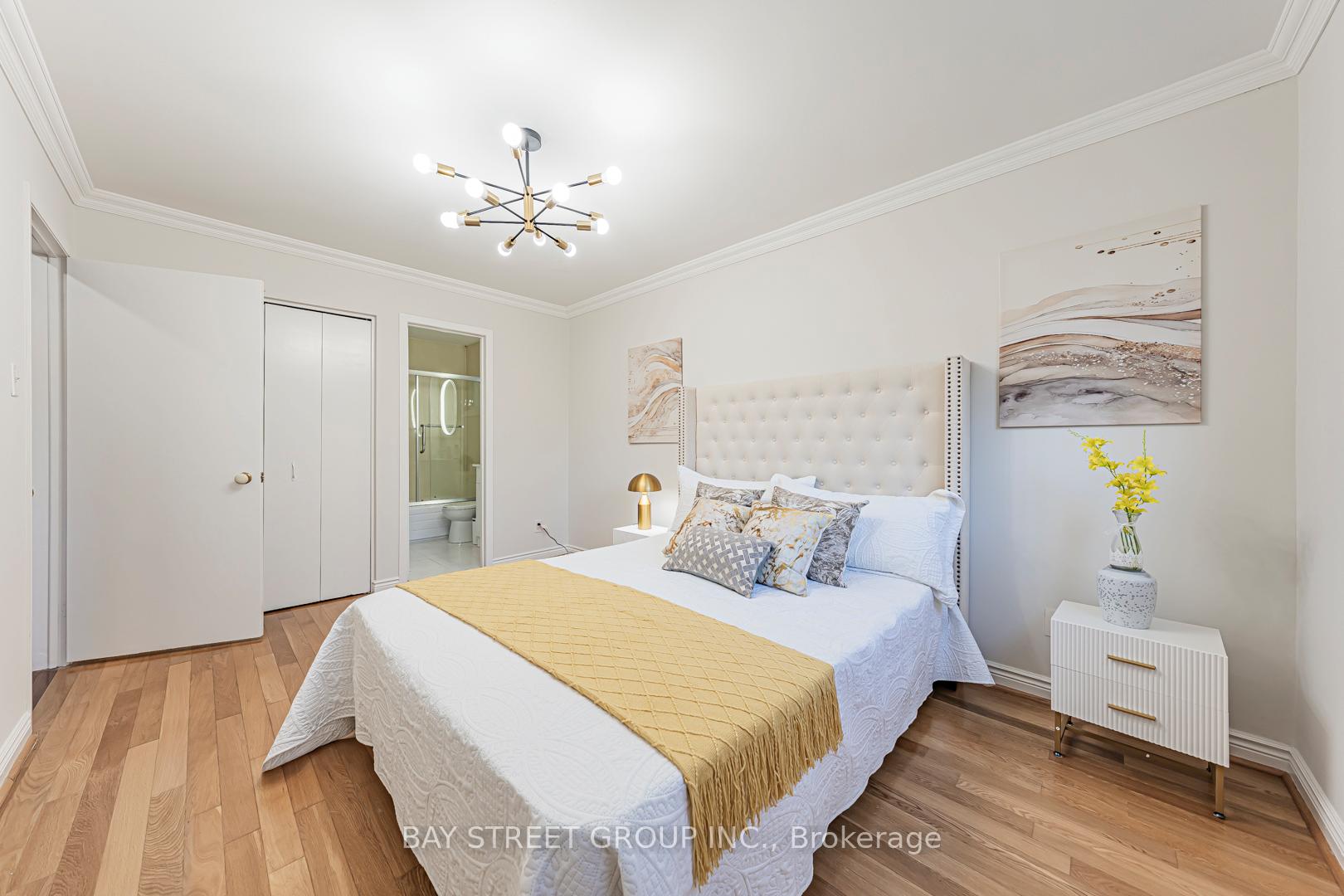Photo 15 of 4 Sir Brandiles Place, Markham, Markham Village — HOMEH