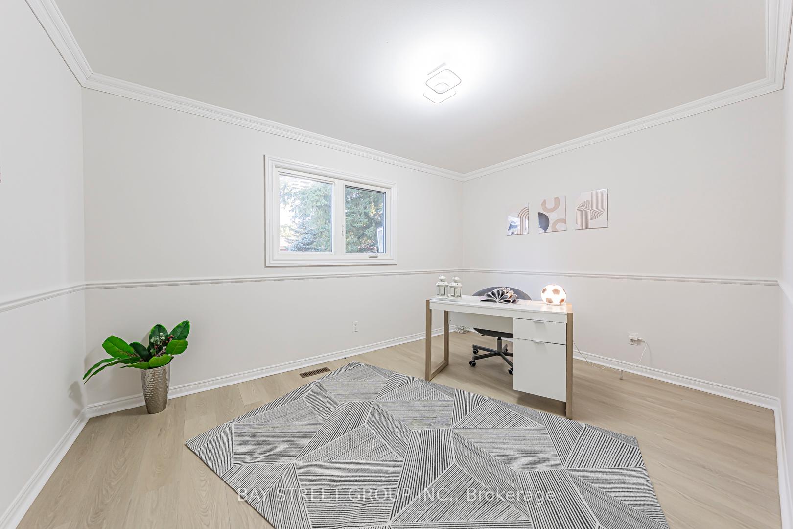 Photo 19 of 4 Sir Brandiles Place, Markham, Markham Village — HOMEH