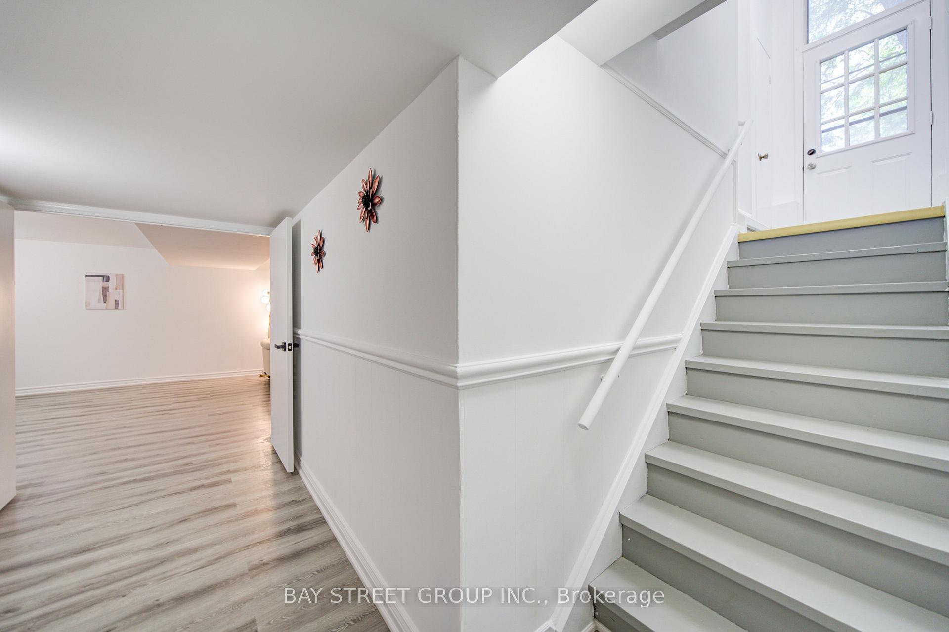 Photo 22 of 4 Sir Brandiles Place, Markham, Markham Village — HOMEH