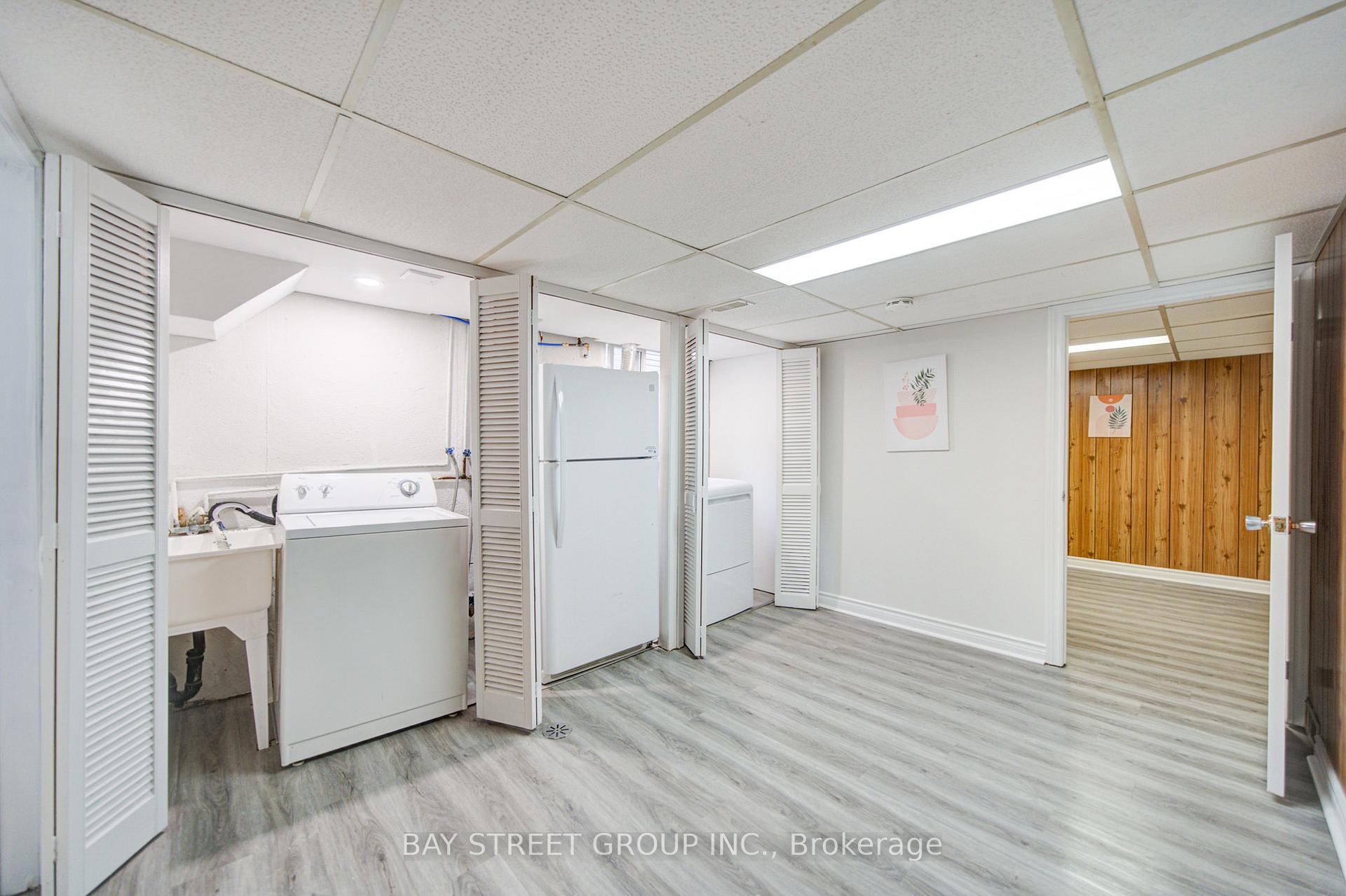 Photo 30 of 4 Sir Brandiles Place, Markham, Markham Village — HOMEH