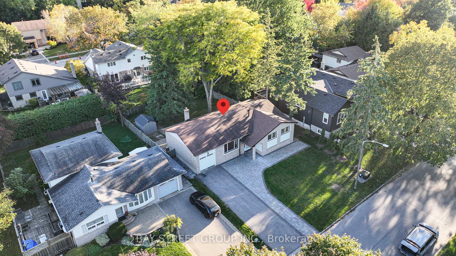 Photo 41 of 4 Sir Brandiles Place, Markham, Markham Village — HOMEH