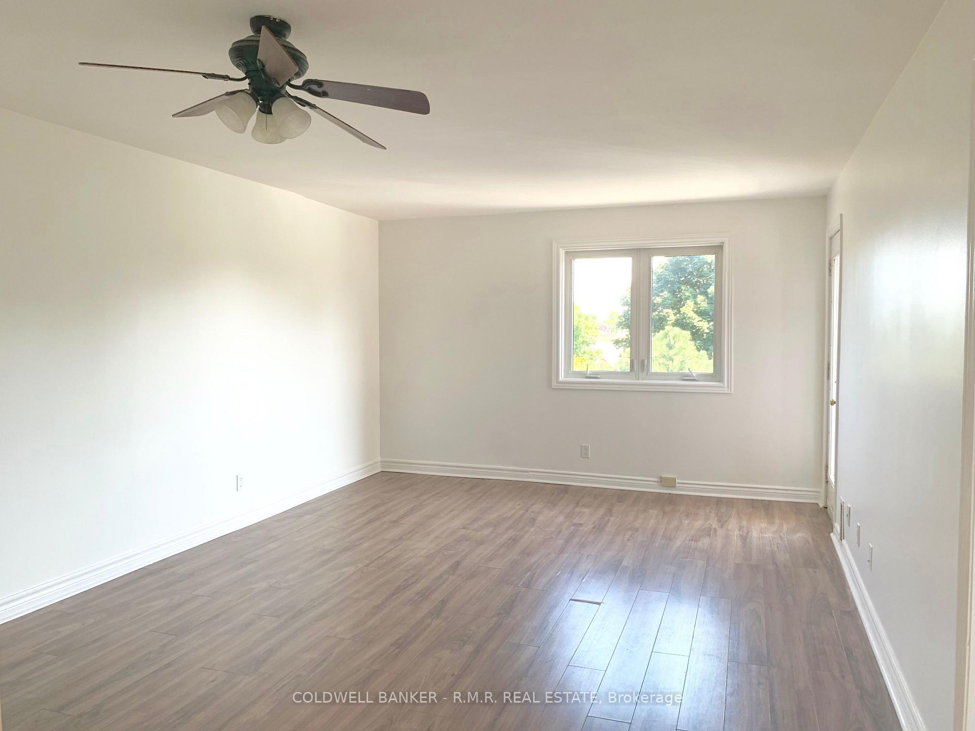 Photo 15 of Unit 403, 189 Lake Driveway West, Ajax, South West — HOMEH