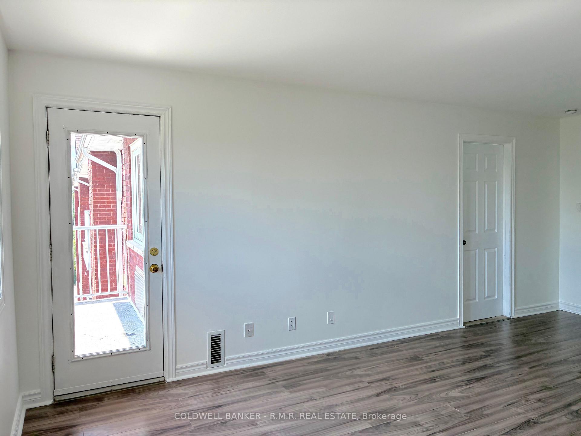 Photo 19 of Unit 403, 189 Lake Driveway West, Ajax, South West — HOMEH