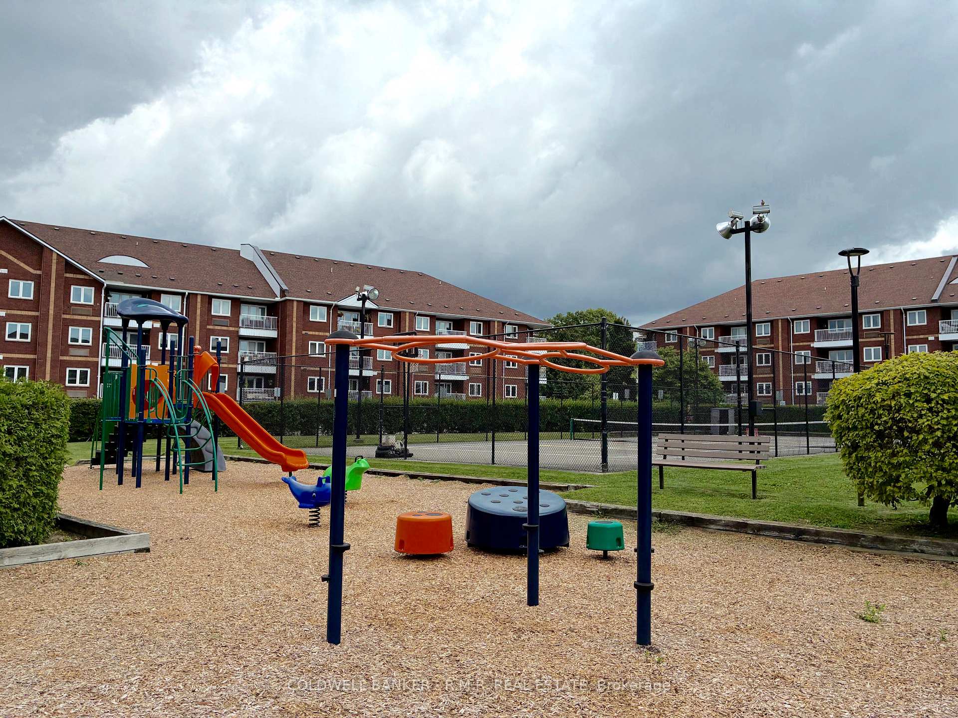 Photo 32 of Unit 403, 189 Lake Driveway West, Ajax, South West — HOMEH