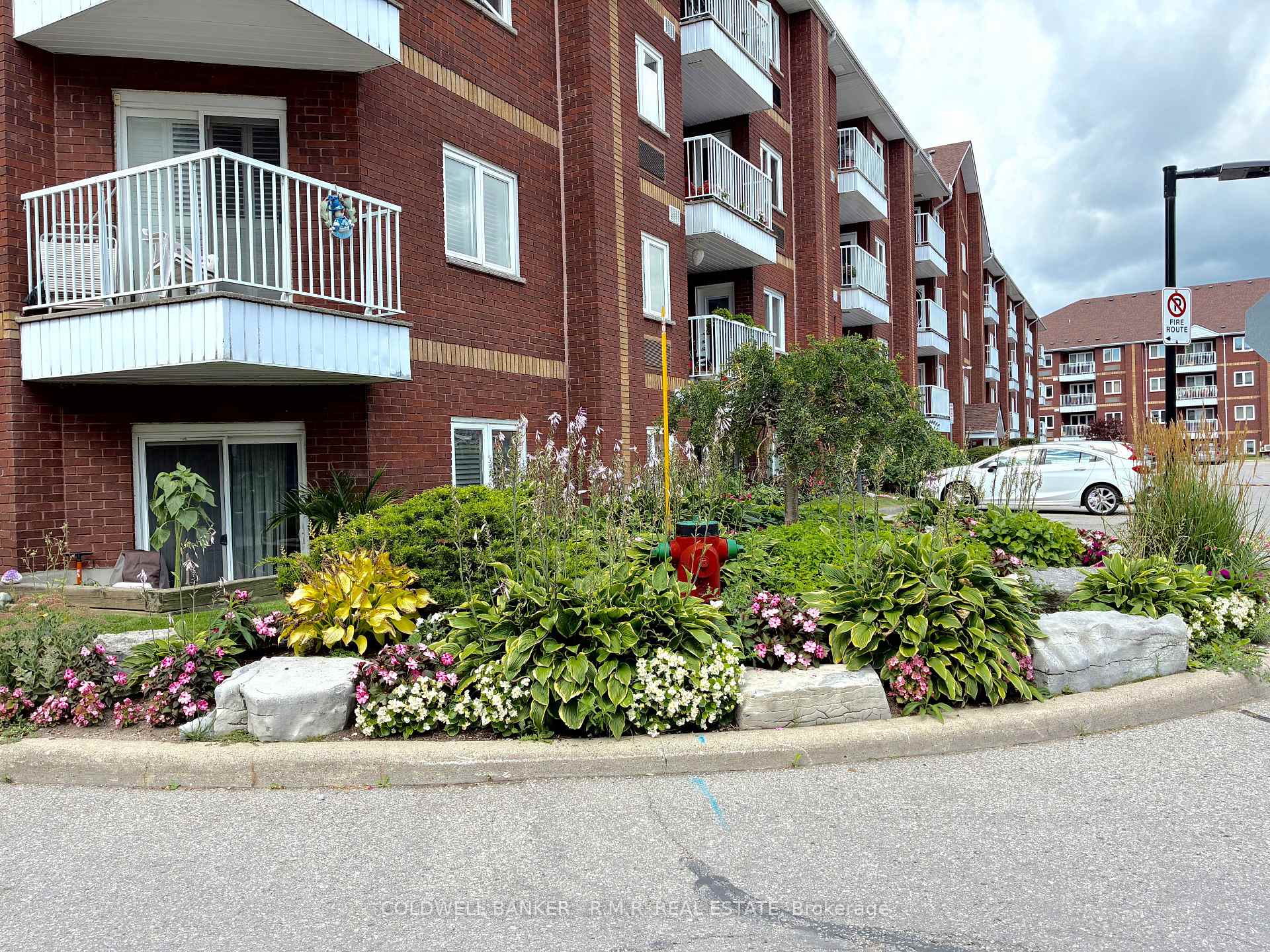 Photo 38 of Unit 403, 189 Lake Driveway West, Ajax, South West — HOMEH