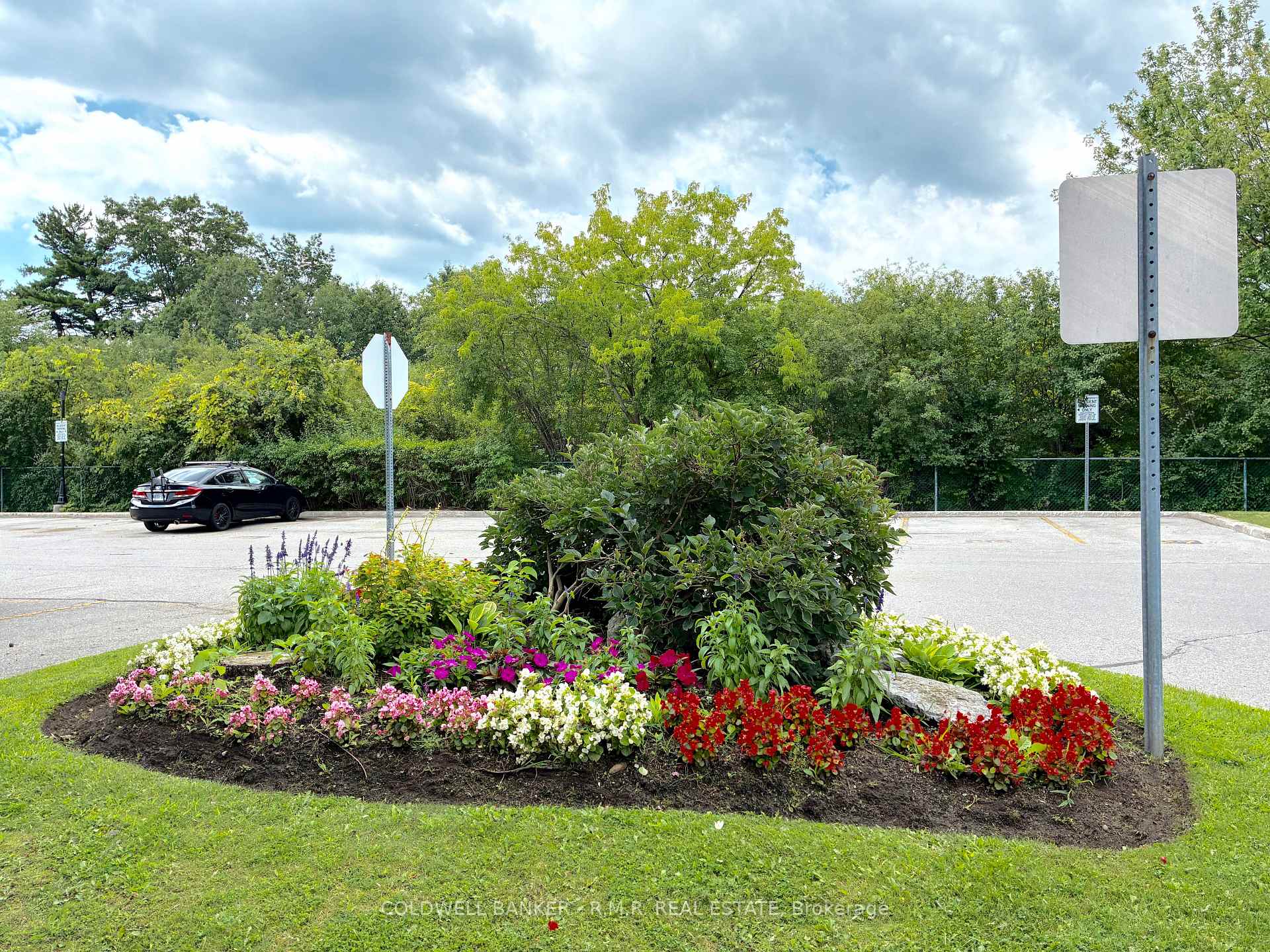 Photo 39 of Unit 403, 189 Lake Driveway West, Ajax, South West — HOMEH