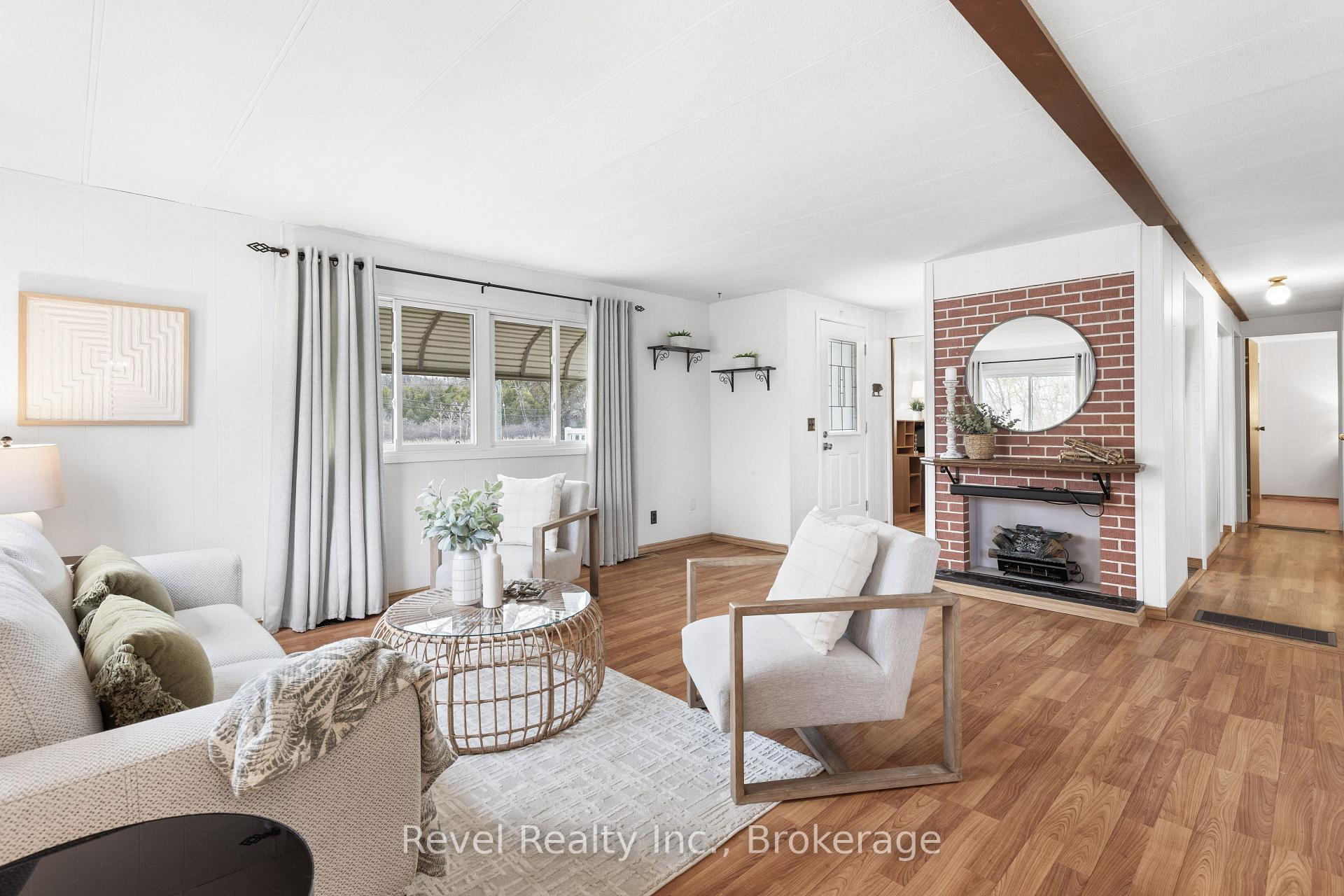 Photo 12 of 7 Macal Drive, Kawartha Lakes, Fenelon — HOMEH