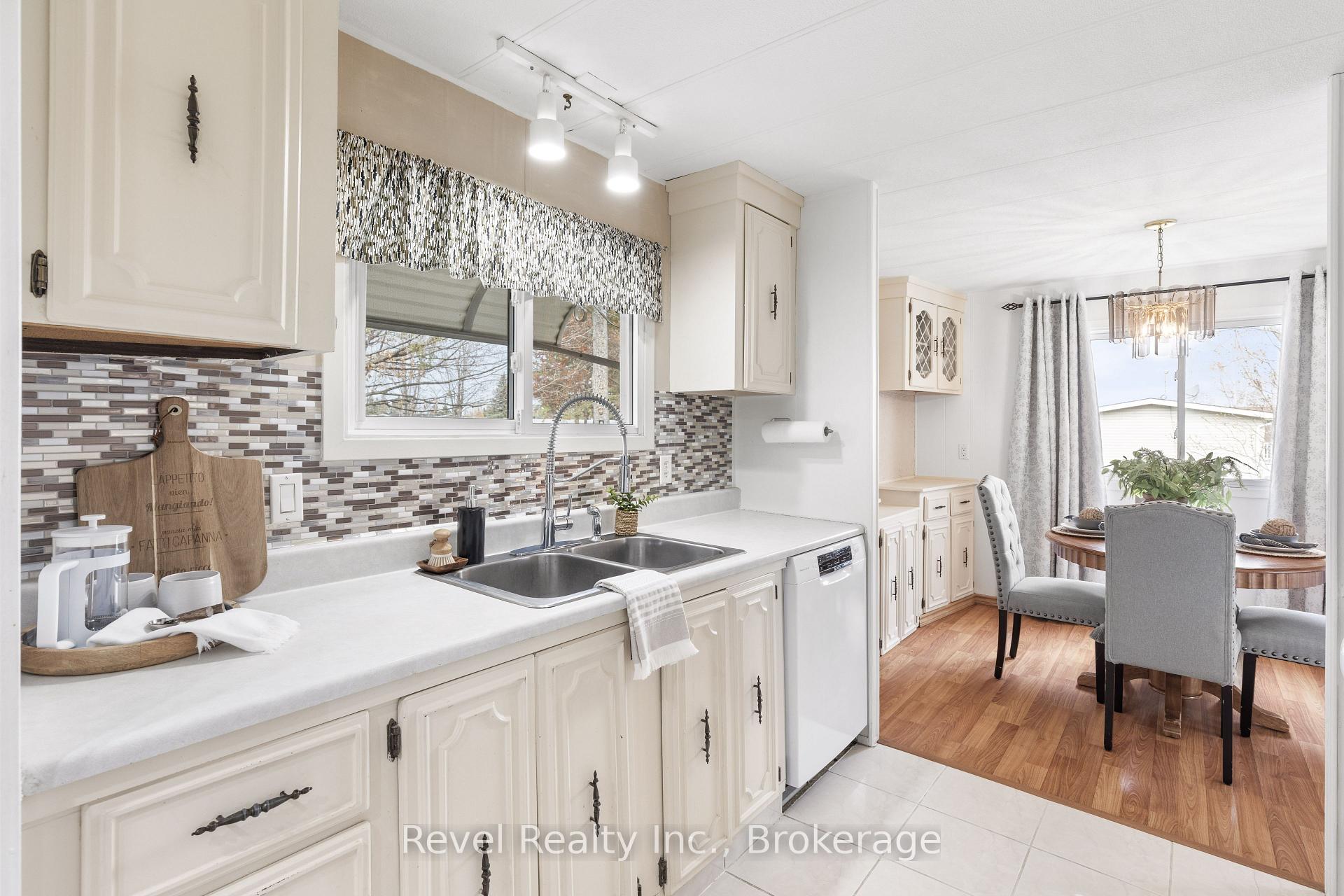 Photo 20 of 7 Macal Drive, Kawartha Lakes, Fenelon — HOMEH