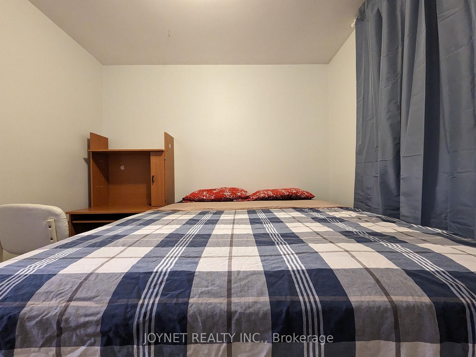 Photo 1 of 164c Edmonton Drive, North York, Pleasant View — HOMEH
