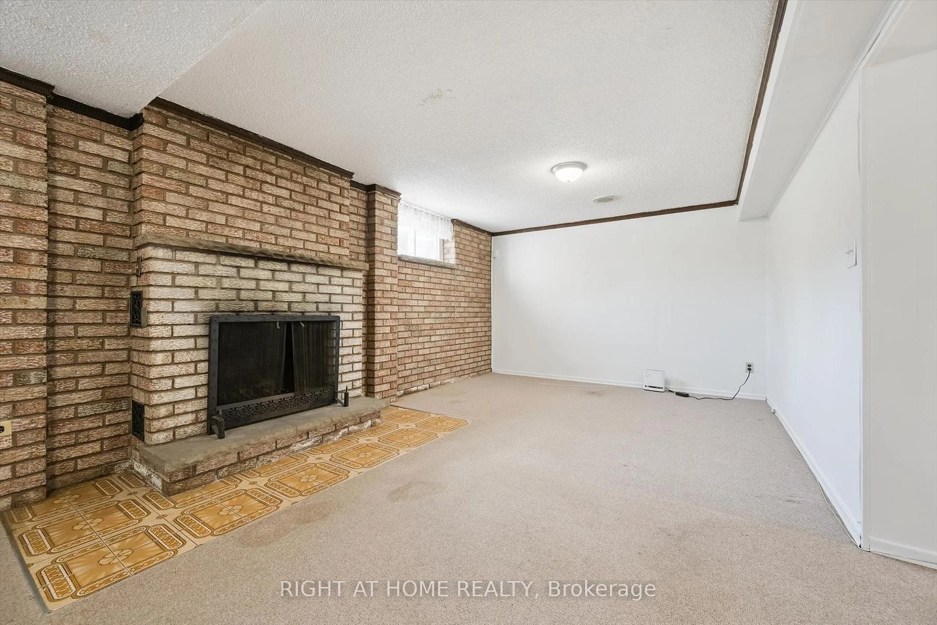 Photo 25 of 27 Jocada Road, North York, Maple Leaf — HOMEH