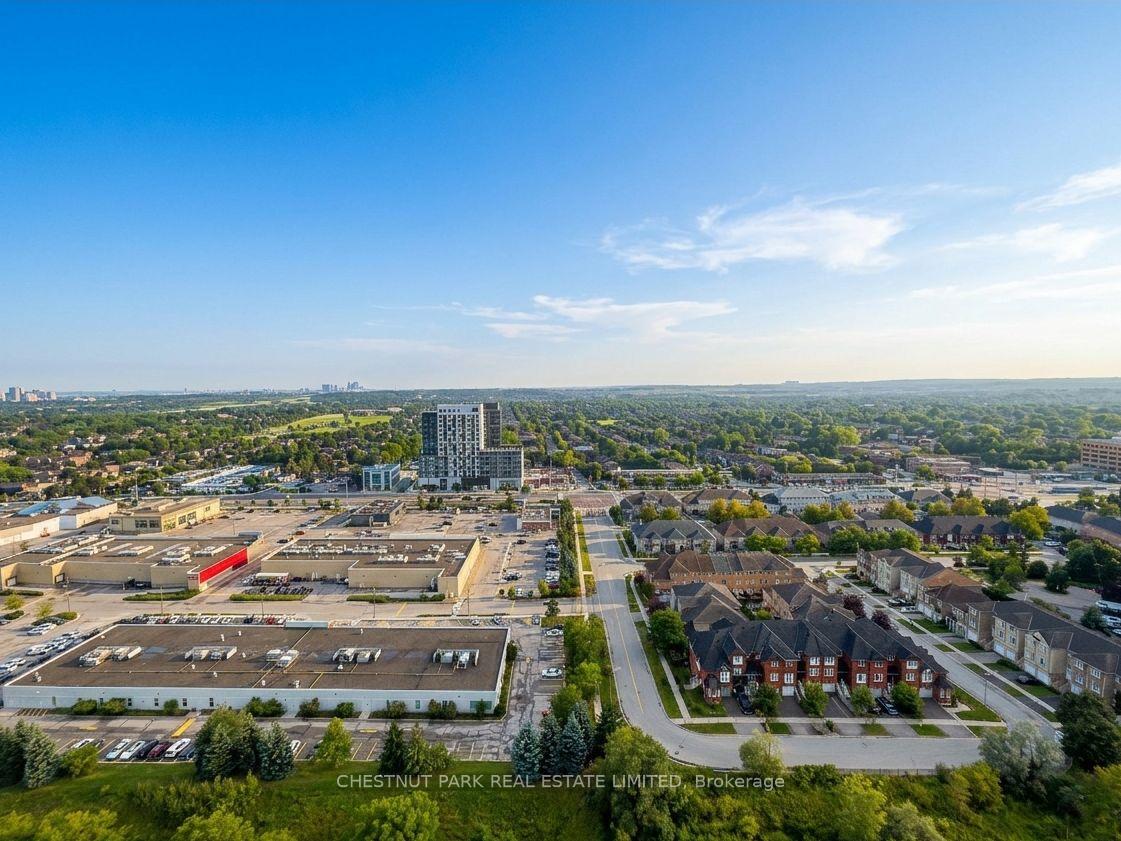 Photo 11 of Unit 2302, 95 Oneida Crescent, Richmond Hill, Langstaff — HOMEH