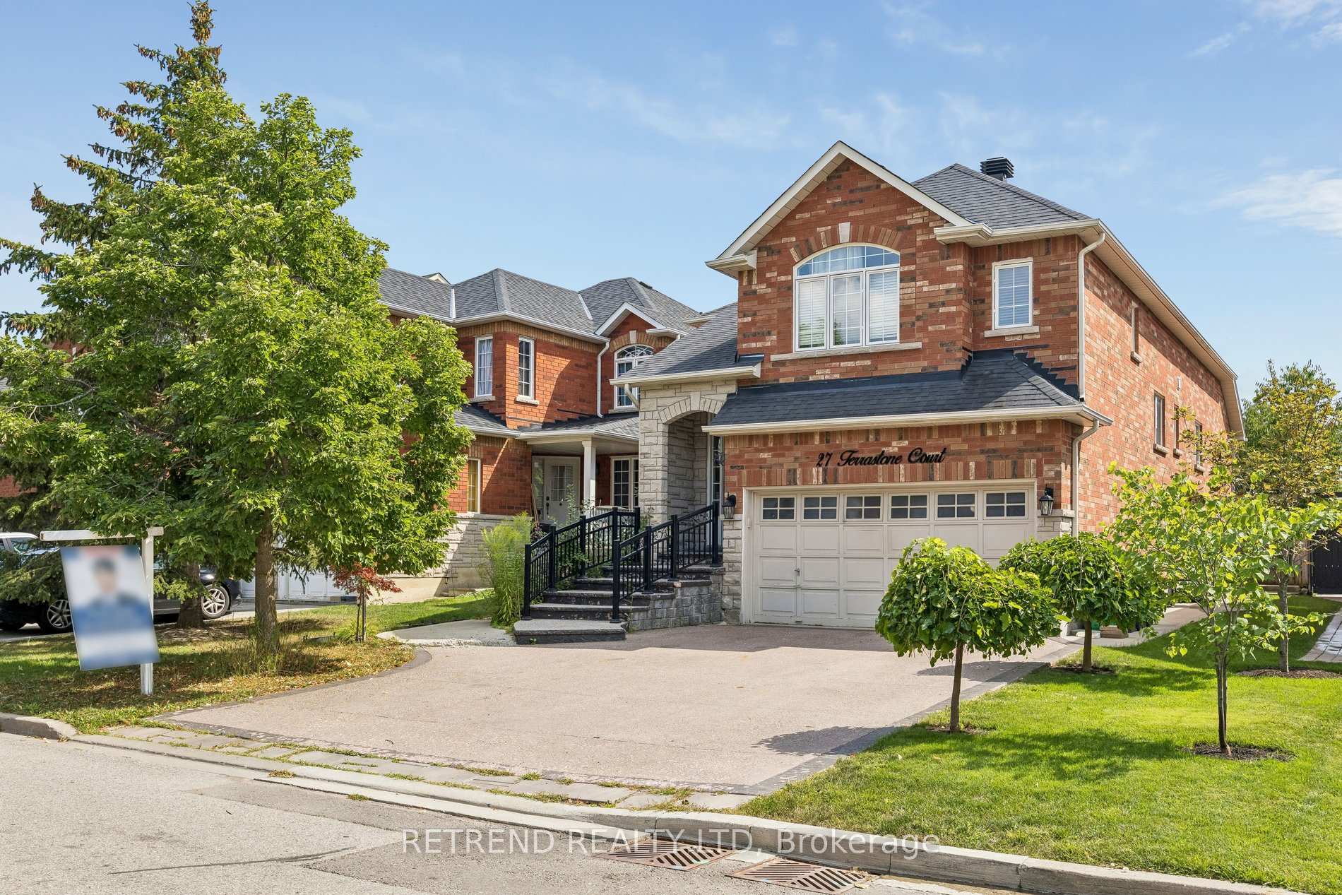 Photo of 27 Terrastone Court