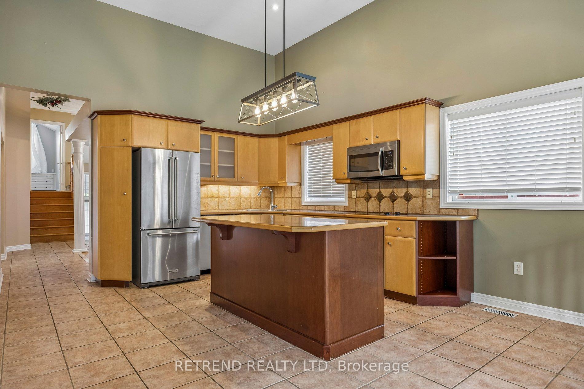 Photo 9 of 27 Terrastone Court, Caledon, Bolton West — HOMEH