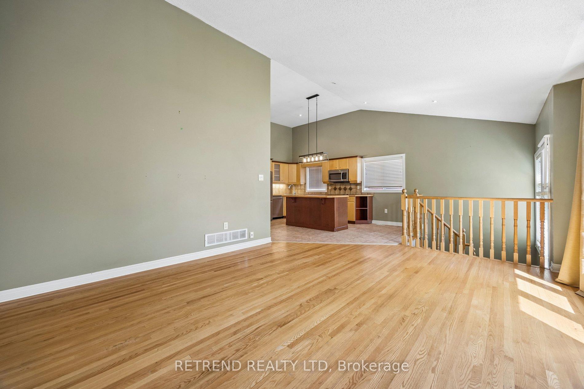 Photo 17 of 27 Terrastone Court, Caledon, Bolton West — HOMEH