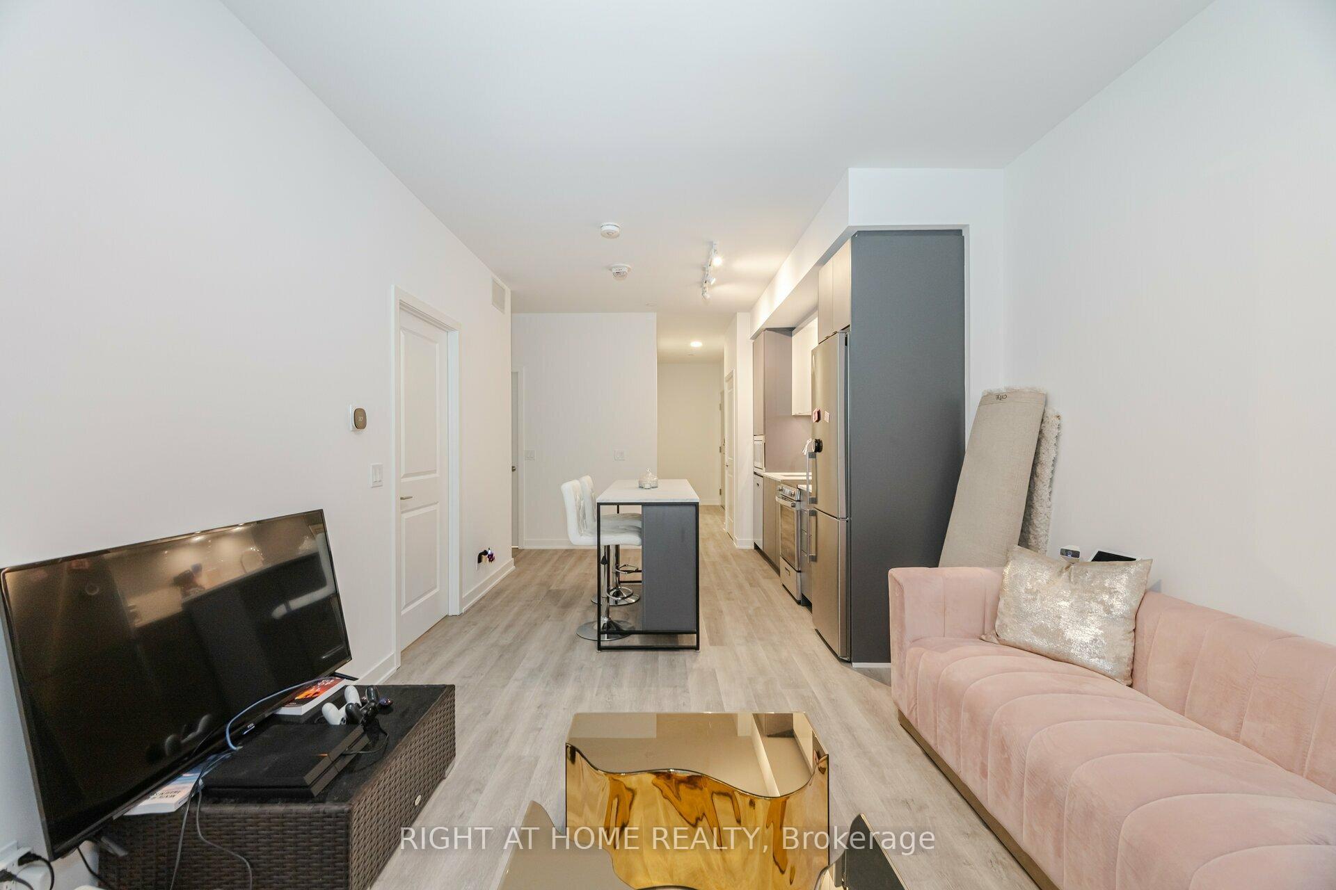 Photo 16 of Unit 226, 50 Upper MAll Way, Vaughan, Brownridge — HOMEH