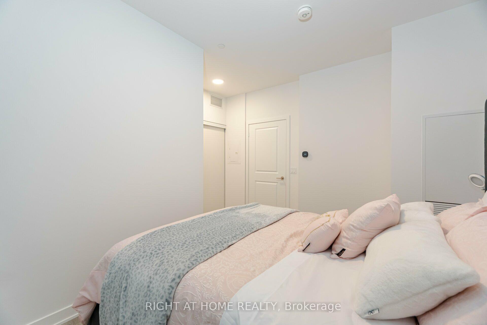 Photo 20 of Unit 226, 50 Upper MAll Way, Vaughan, Brownridge — HOMEH