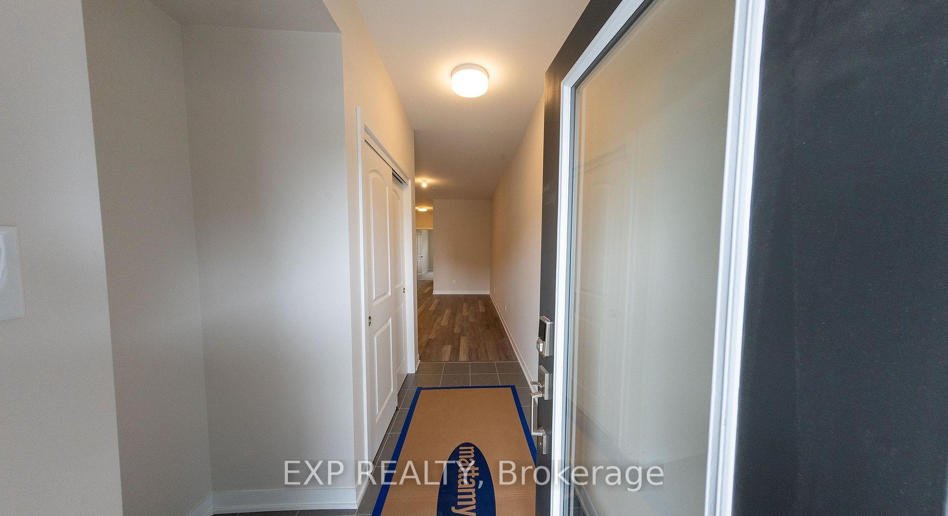 Photo 2 of 206 Lillian Freiman Private, Ottawa, Barrhaven - Half Moon Bay — HOMEH