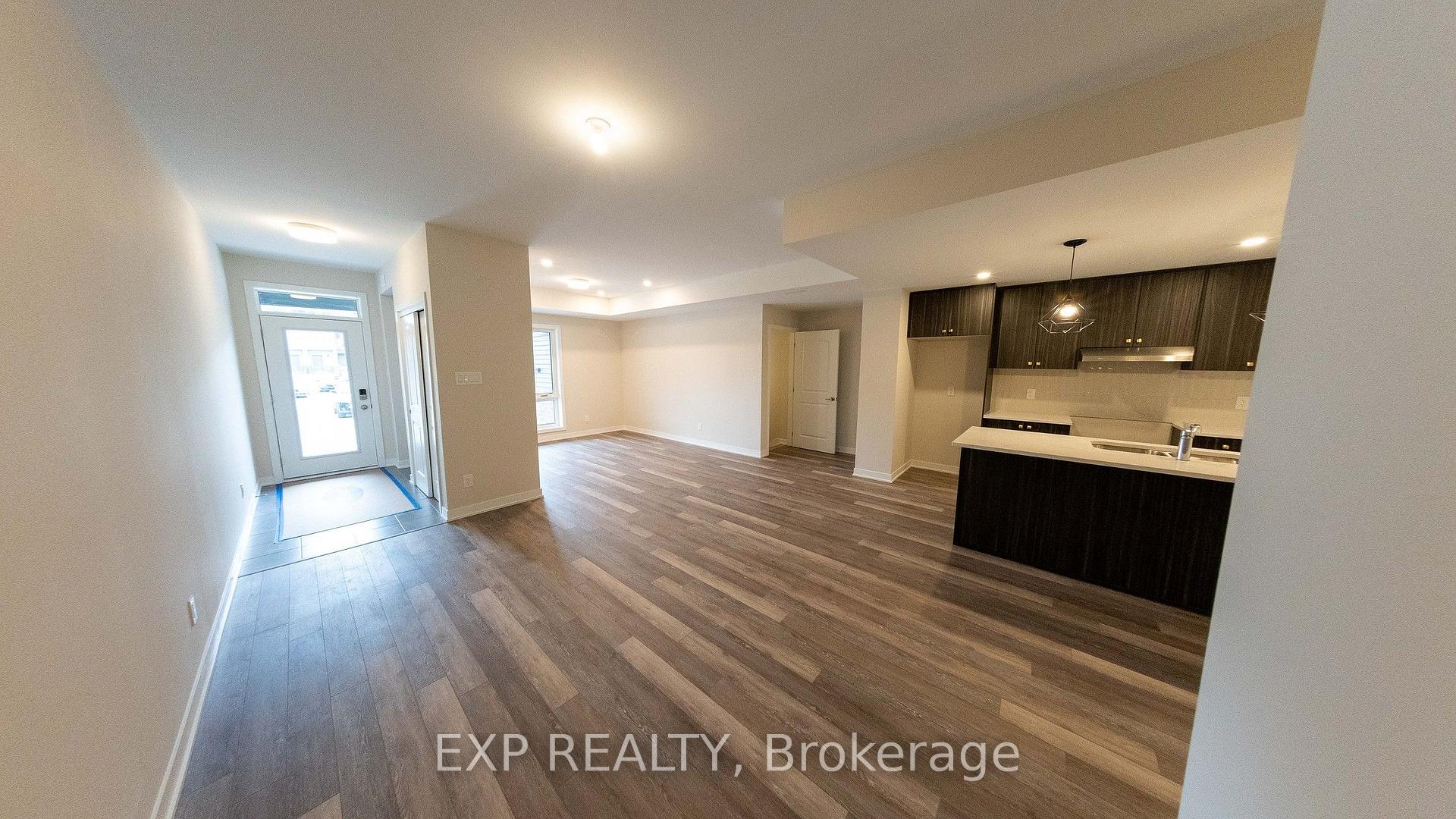 Photo 4 of 206 Lillian Freiman Private, Ottawa, Barrhaven - Half Moon Bay — HOMEH