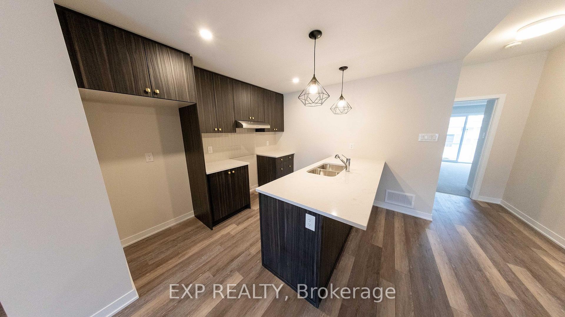 Photo 7 of 206 Lillian Freiman Private, Ottawa, Barrhaven - Half Moon Bay — HOMEH