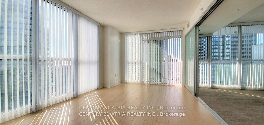Photo 9 of Unit 1608, 75 Queens Wharf Road, Toronto, Waterfront Communities — HOMEH