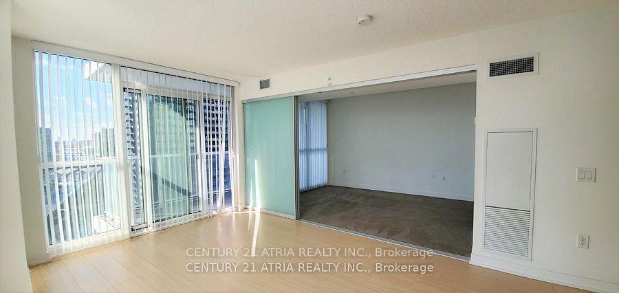 Photo 10 of Unit 1608, 75 Queens Wharf Road, Toronto, Waterfront Communities — HOMEH