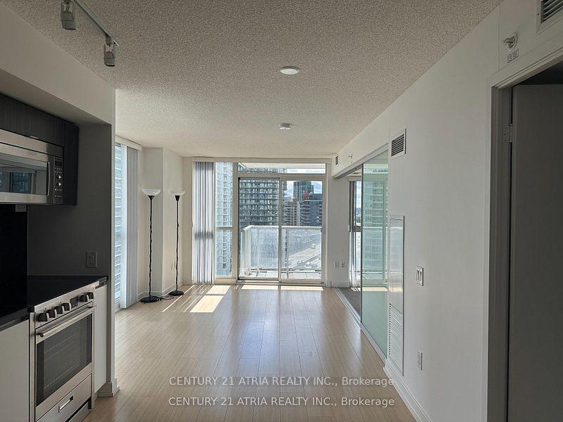 Photo 13 of Unit 1608, 75 Queens Wharf Road, Toronto, Waterfront Communities — HOMEH
