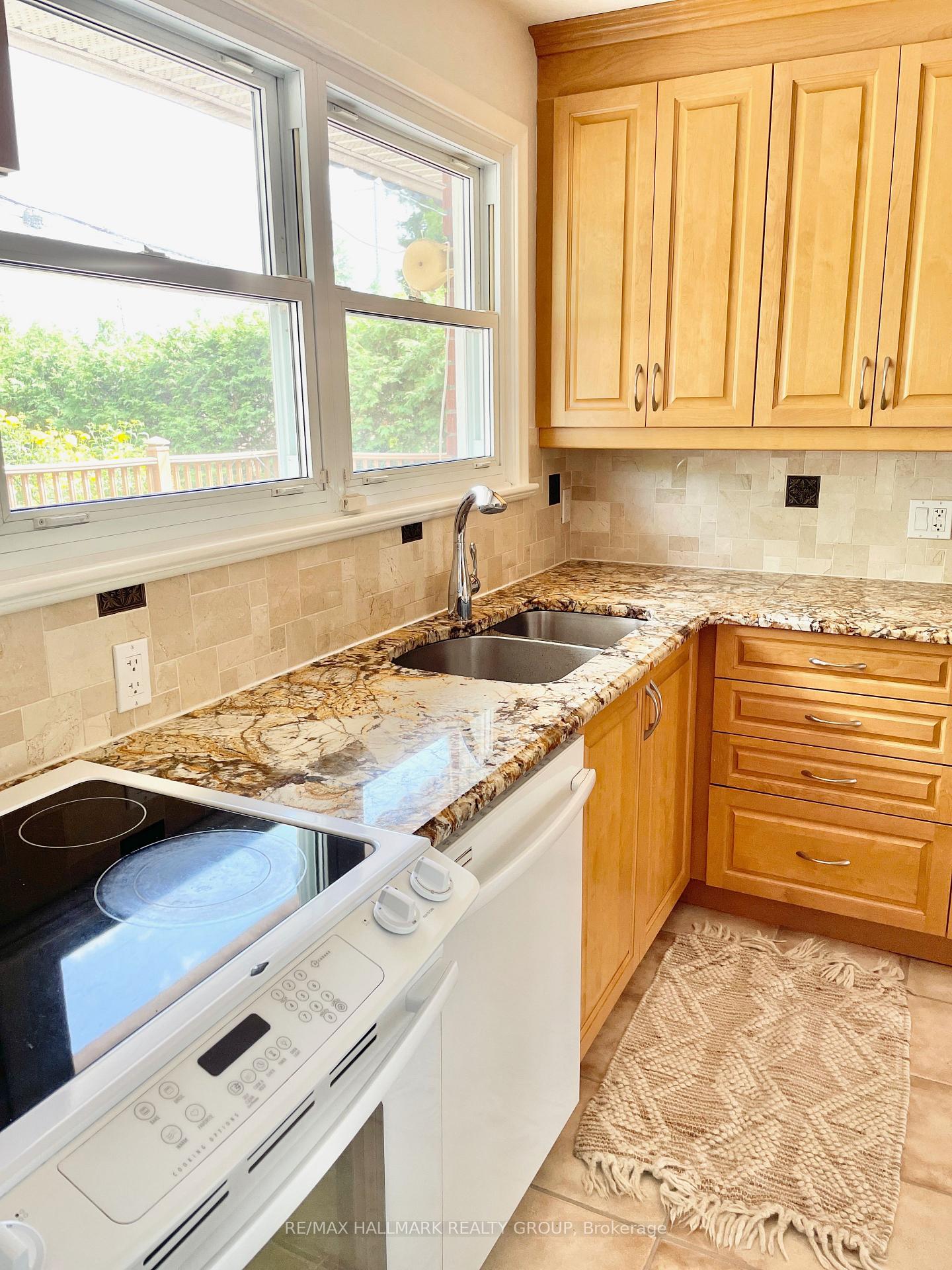 Photo 2 of Unit 1, 1237 Field Street, Ottawa, Bel Air Park — HOMEH