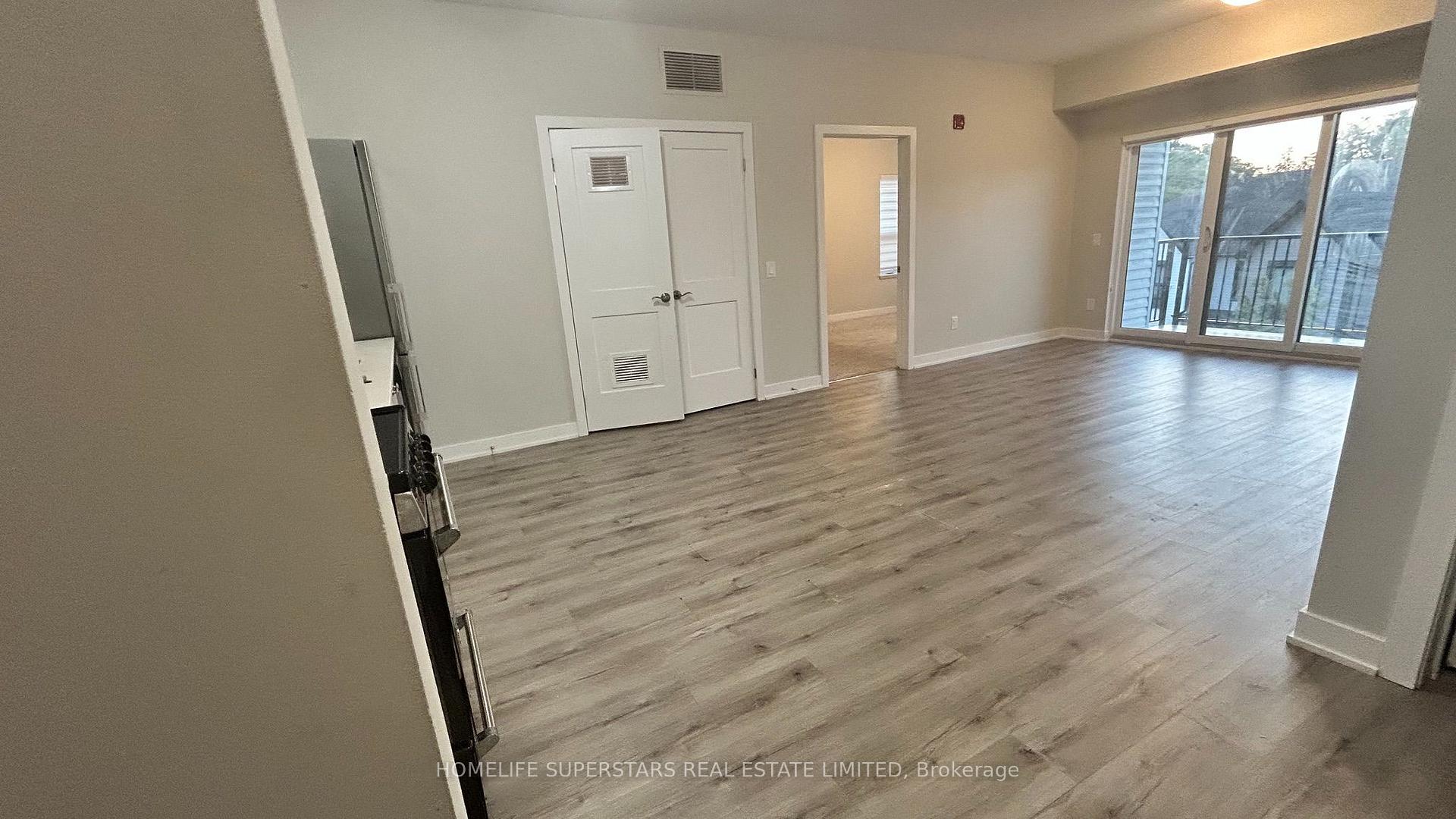 Photo 6 of Unit 337, 110 Fergus Avenue, Kitchener, Stanley Park — HOMEH