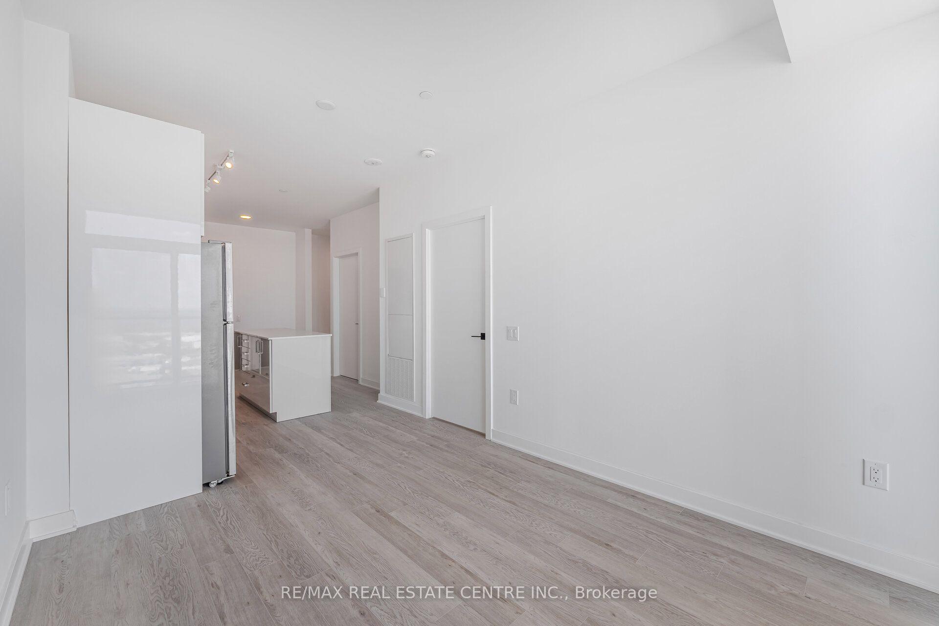 Photo 17 of Unit 1608, 2782 Barton Street E, Hamilton, Riverdale — HOMEH