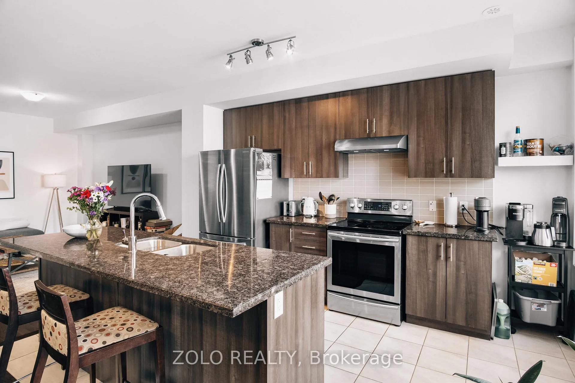 Photo 6 of 3089 Cascade Common, Oakville, Joshua Meadows — HOMEH