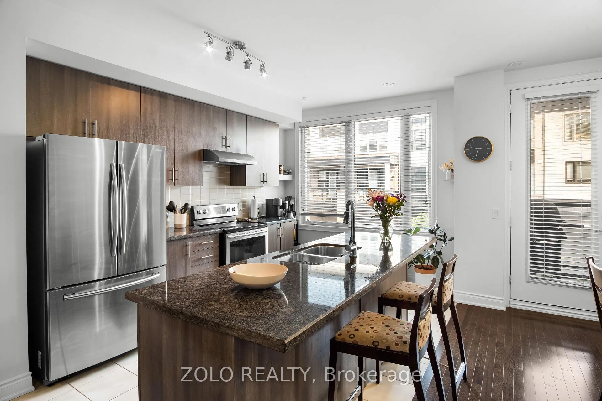 Photo 7 of 3089 Cascade Common, Oakville, Joshua Meadows — HOMEH