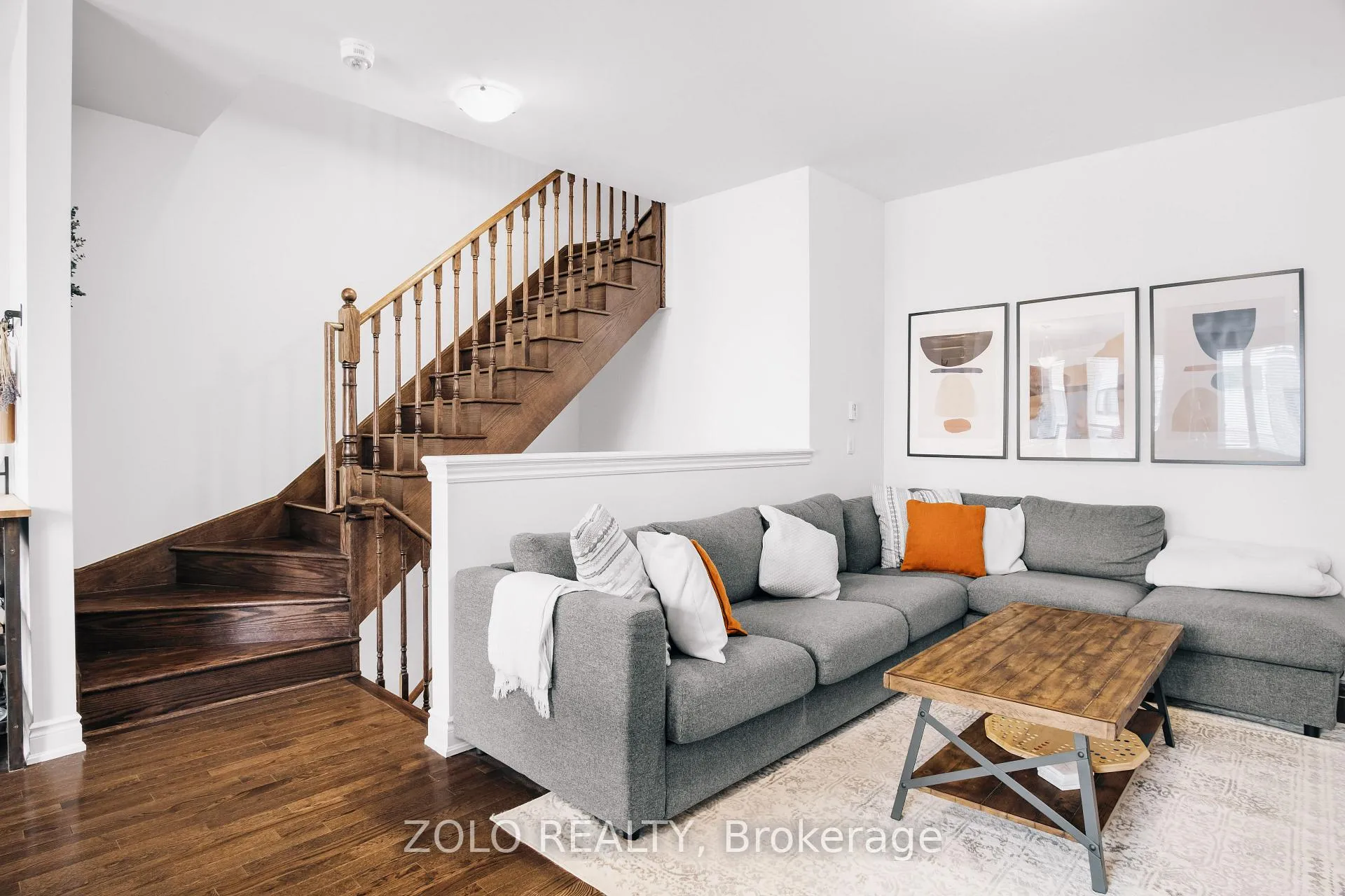 Photo 10 of 3089 Cascade Common, Oakville, Joshua Meadows — HOMEH