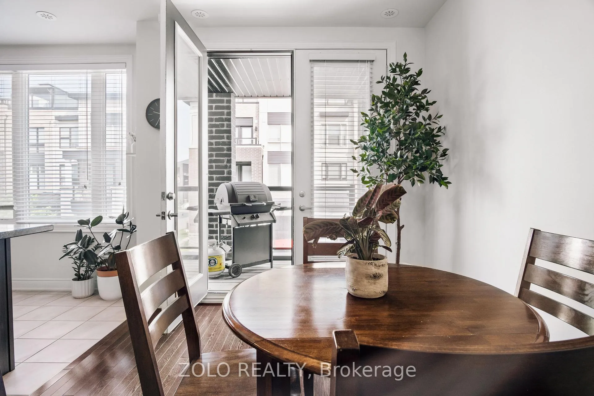 Photo 11 of 3089 Cascade Common, Oakville, Joshua Meadows — HOMEH