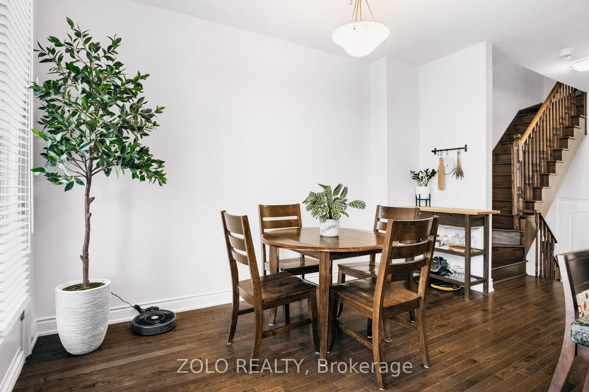 Photo 12 of 3089 Cascade Common, Oakville, Joshua Meadows — HOMEH