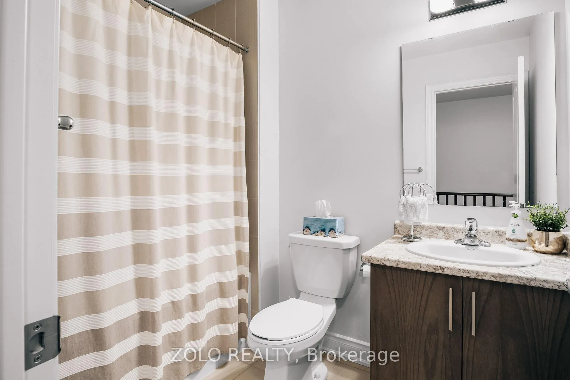 Photo 13 of 3089 Cascade Common, Oakville, Joshua Meadows — HOMEH