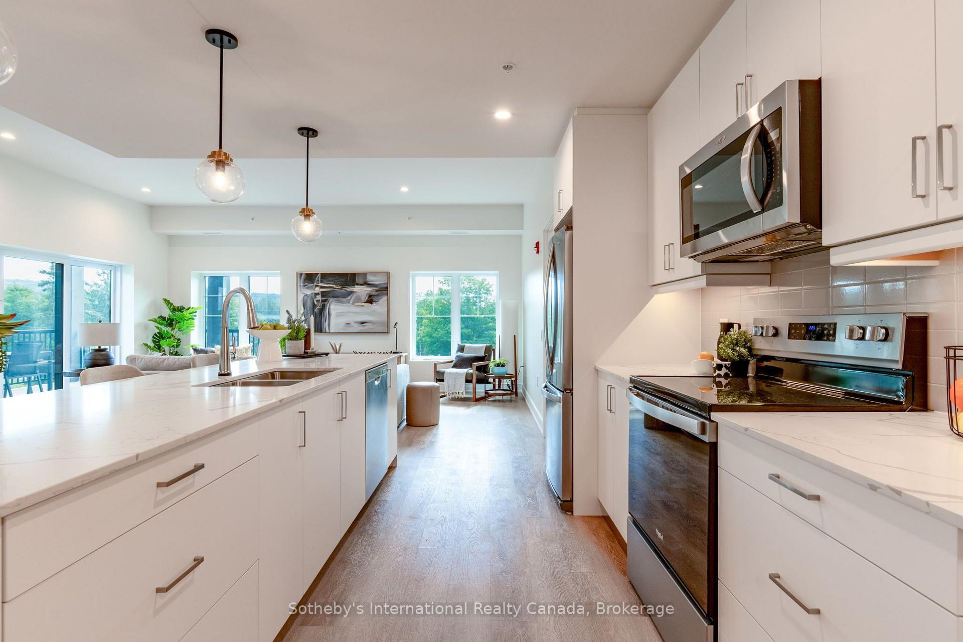 Photo 6 of Unit 311, 121 Mary St Street, Clearview, Creemore — HOMEH