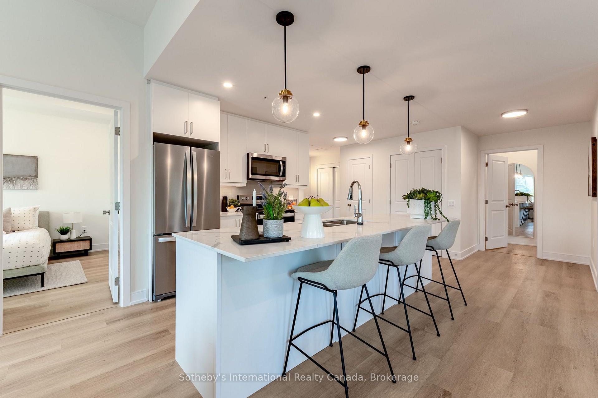 Photo 10 of Unit 311, 121 Mary St Street, Clearview, Creemore — HOMEH