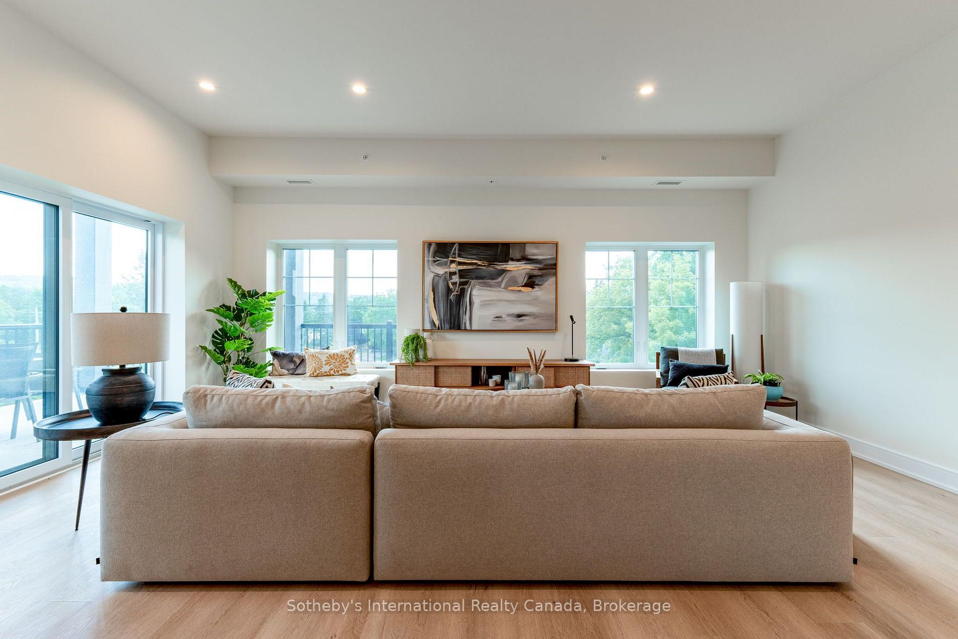 Photo 14 of Unit 311, 121 Mary St Street, Clearview, Creemore — HOMEH