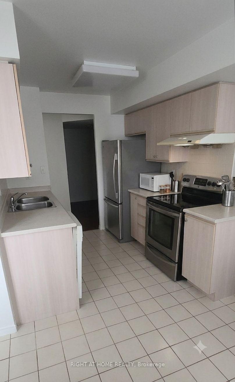 Photo 2 of Unit 2002, 35 Empress Avenue, North York, Willowdale East — HOMEH