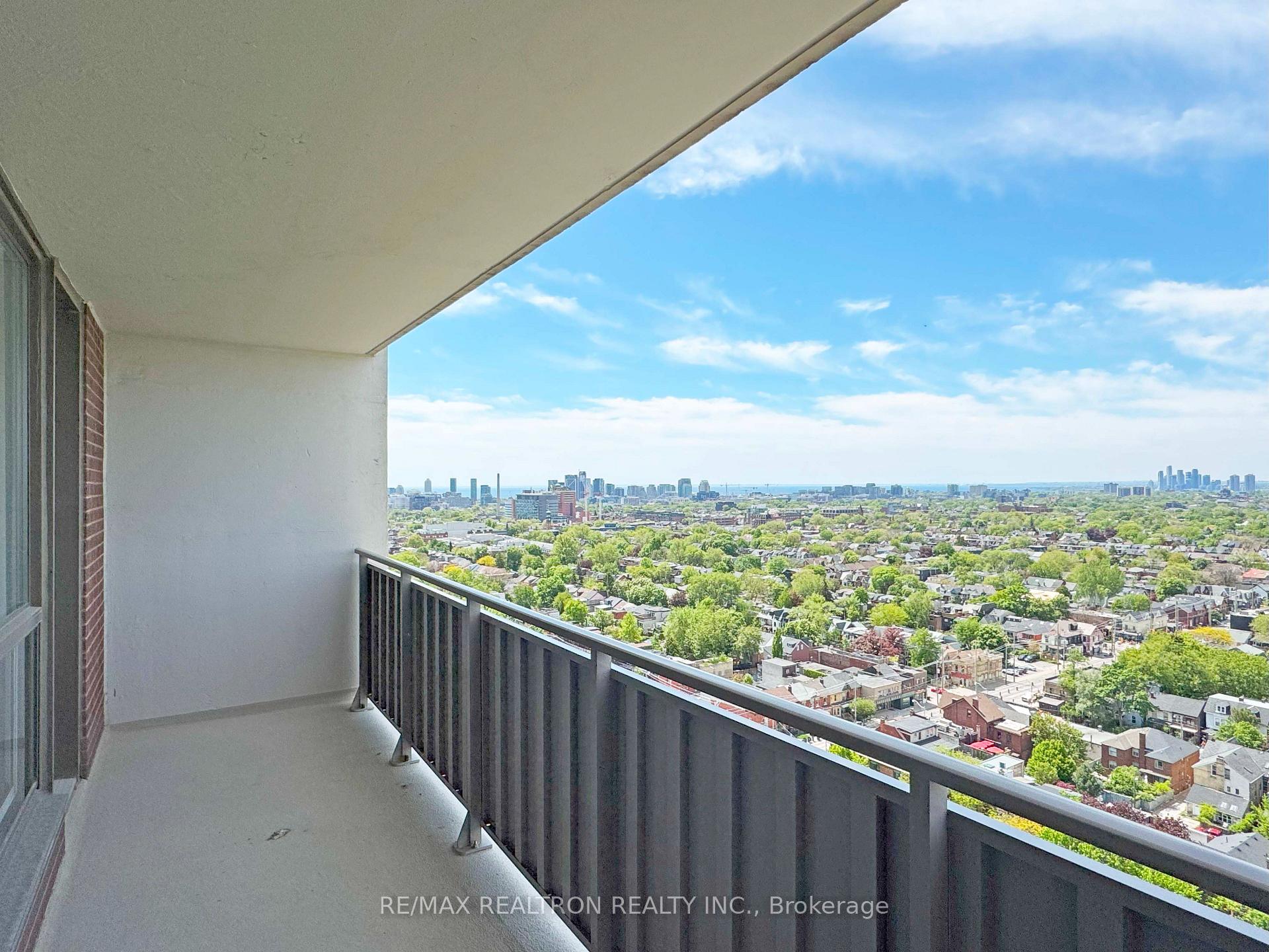 Photo 13 of Unit 2312, 666 Spadina Avenue, Toronto, University — HOMEH