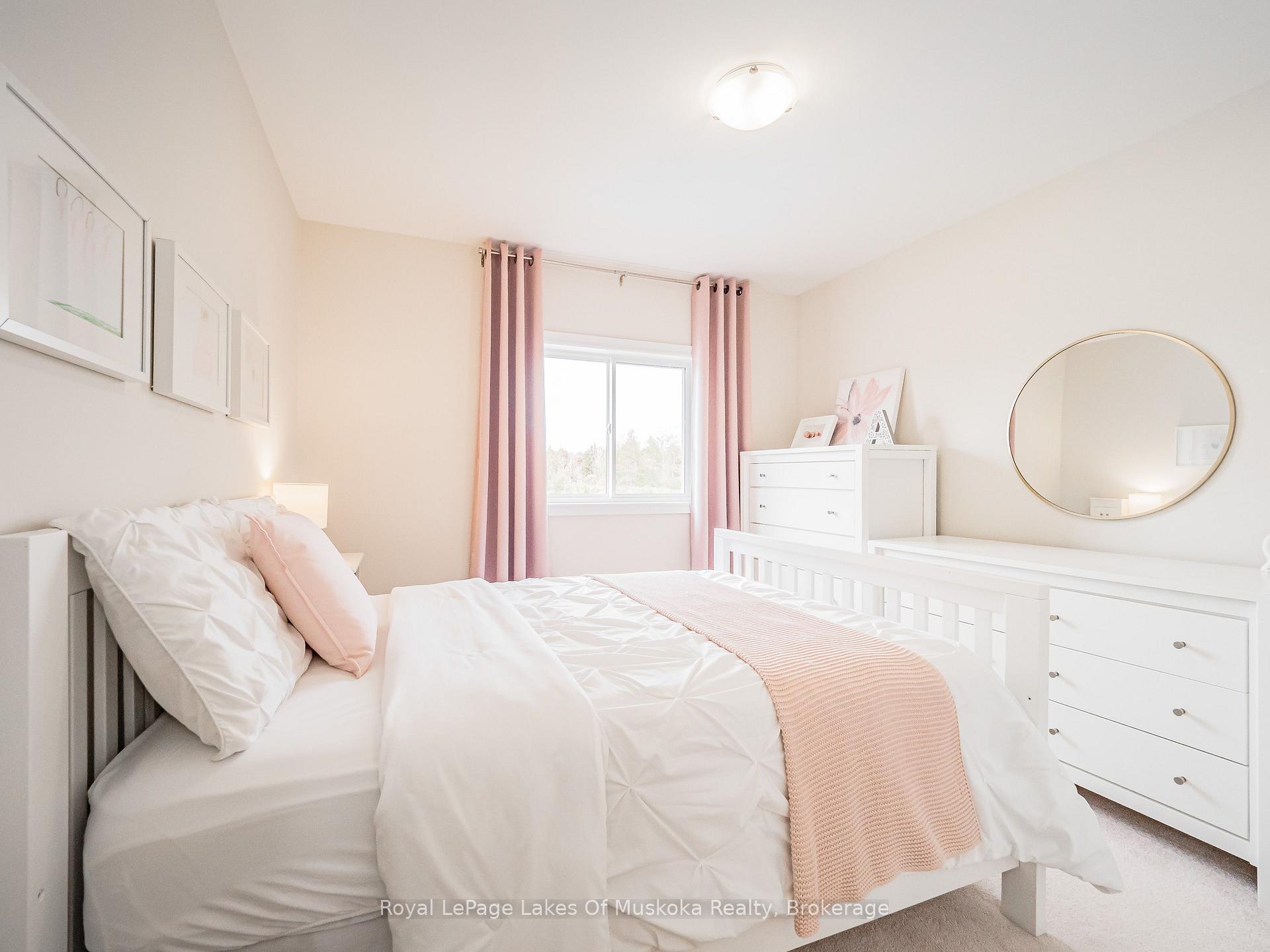Photo 22 of 85 Douglas Drive, Bracebridge, Macaulay — HOMEH