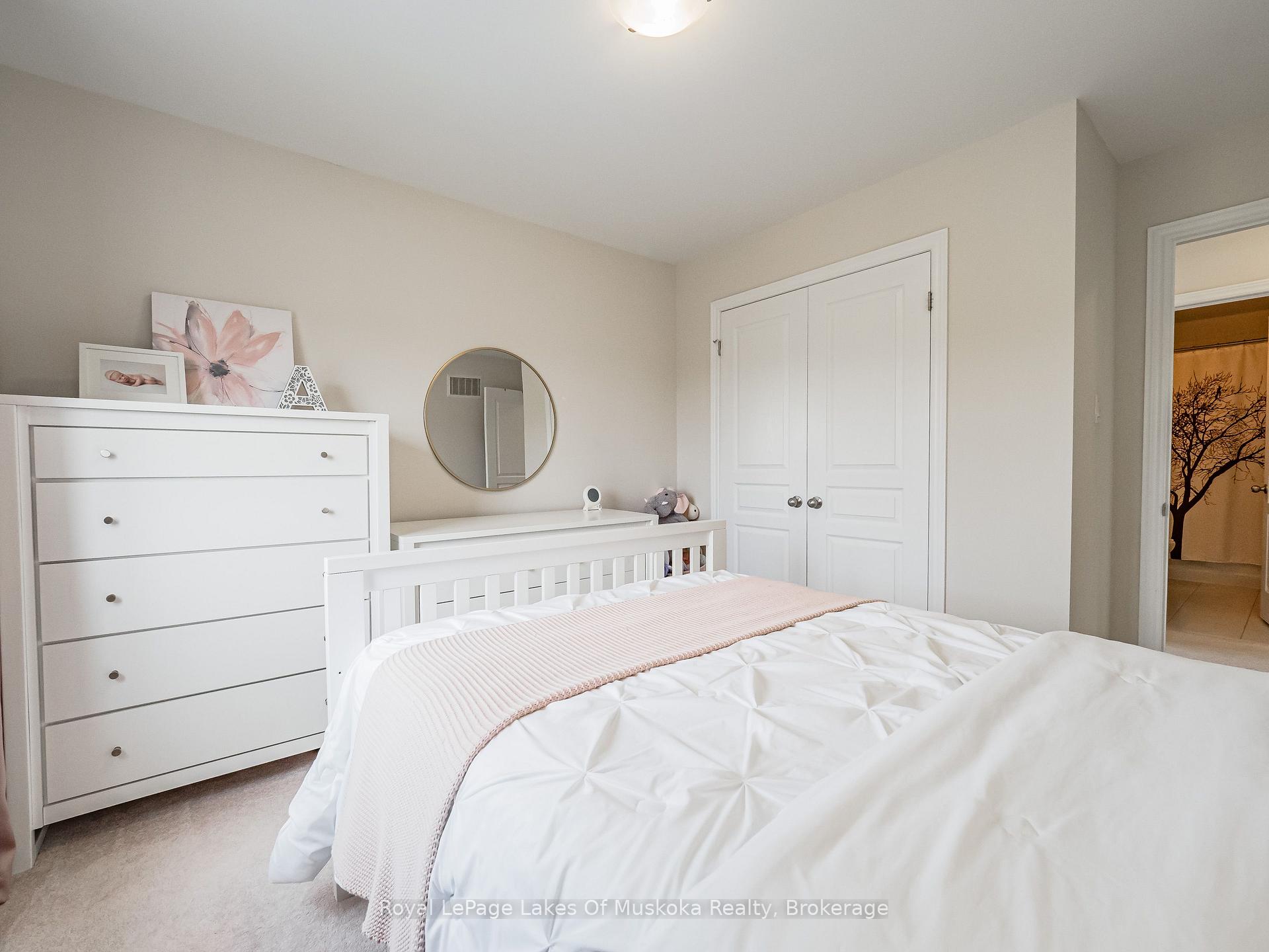 Photo 23 of 85 Douglas Drive, Bracebridge, Macaulay — HOMEH