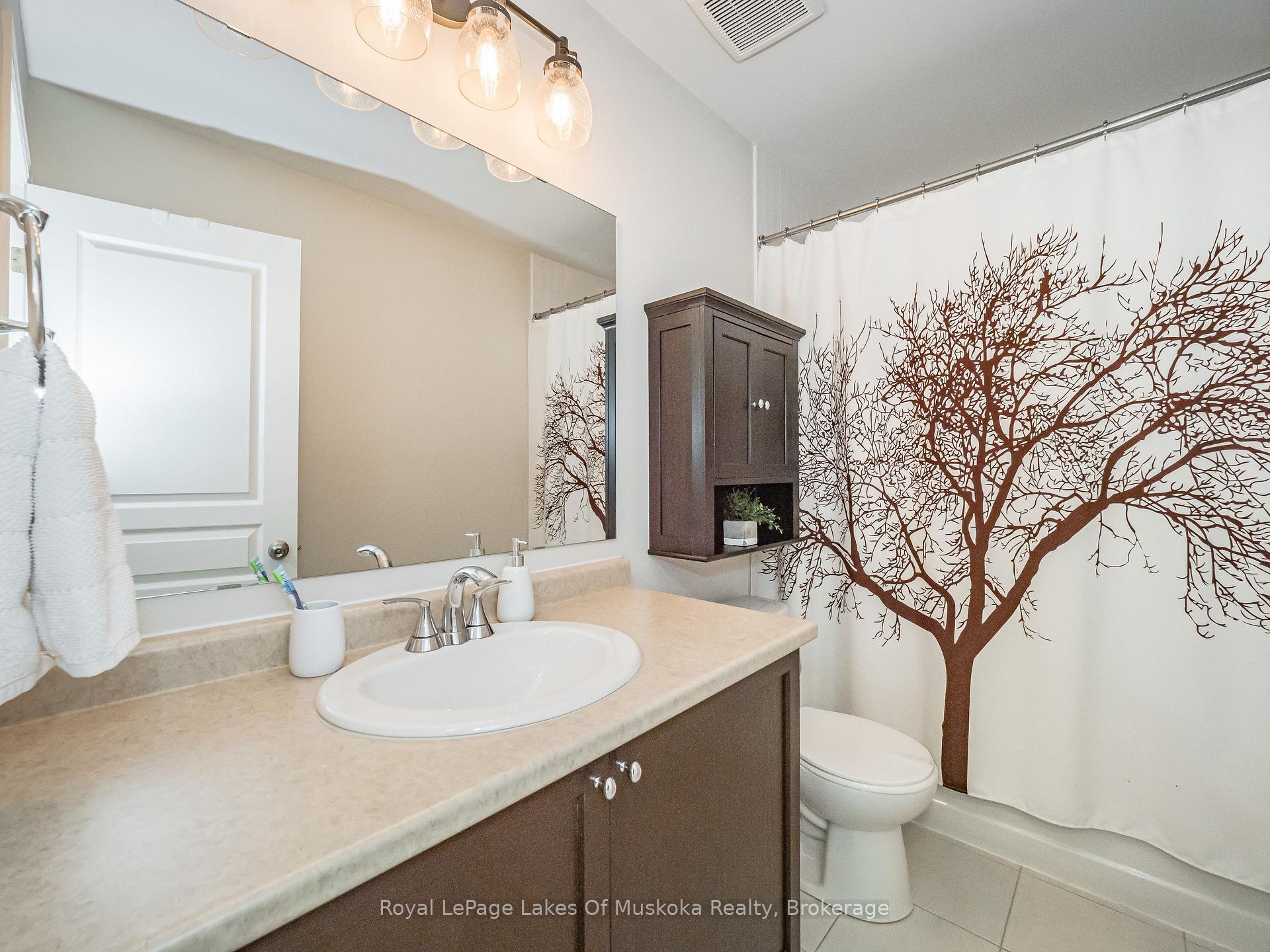 Photo 24 of 85 Douglas Drive, Bracebridge, Macaulay — HOMEH