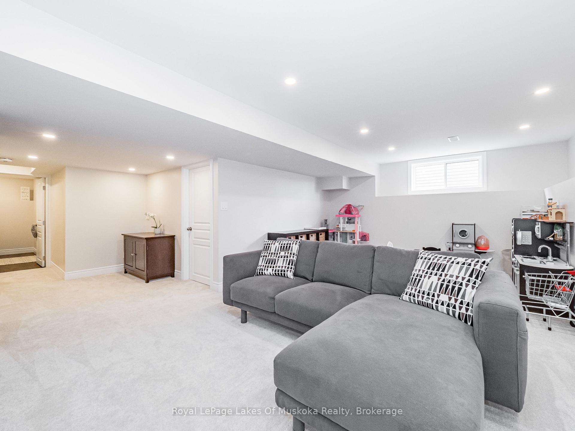 Photo 29 of 85 Douglas Drive, Bracebridge, Macaulay — HOMEH