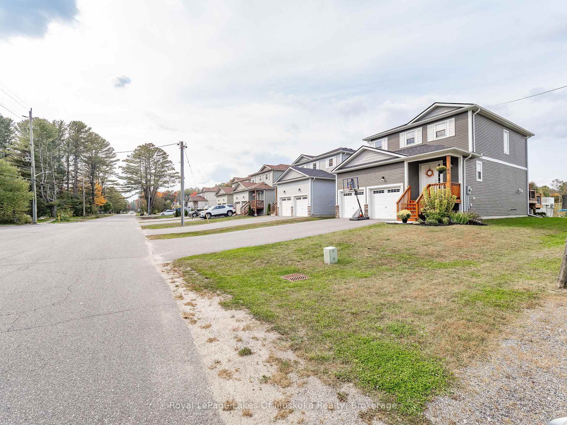 Photo 45 of 85 Douglas Drive, Bracebridge, Macaulay — HOMEH
