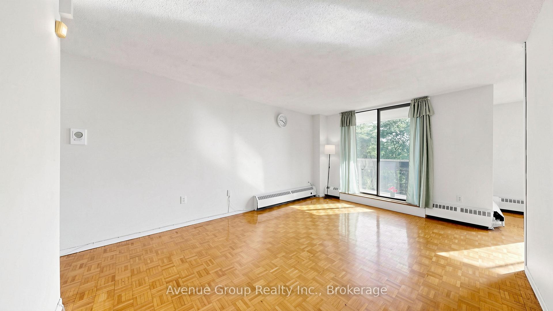 Photo 7 of Unit 417, 4673 Jane Street, North York, Black Creek — HOMEH