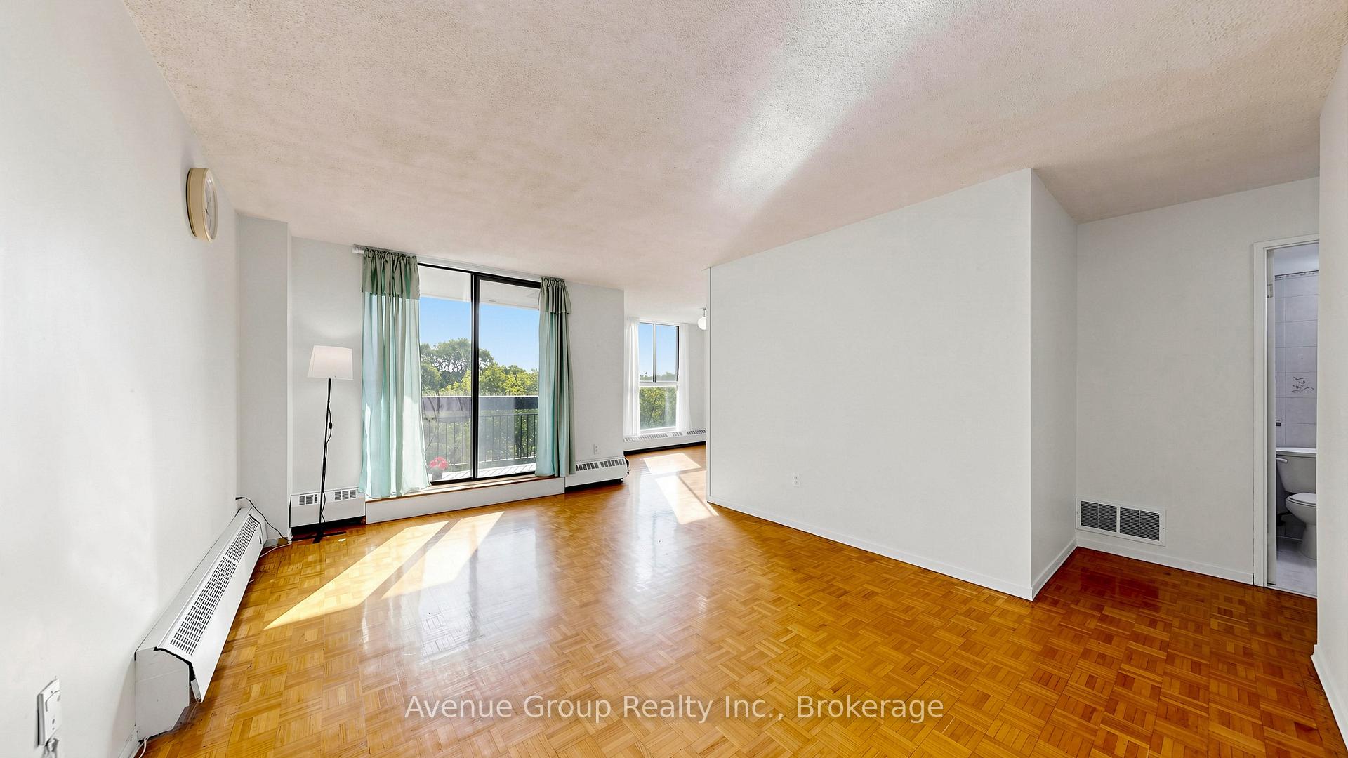 Photo 8 of Unit 417, 4673 Jane Street, North York, Black Creek — HOMEH