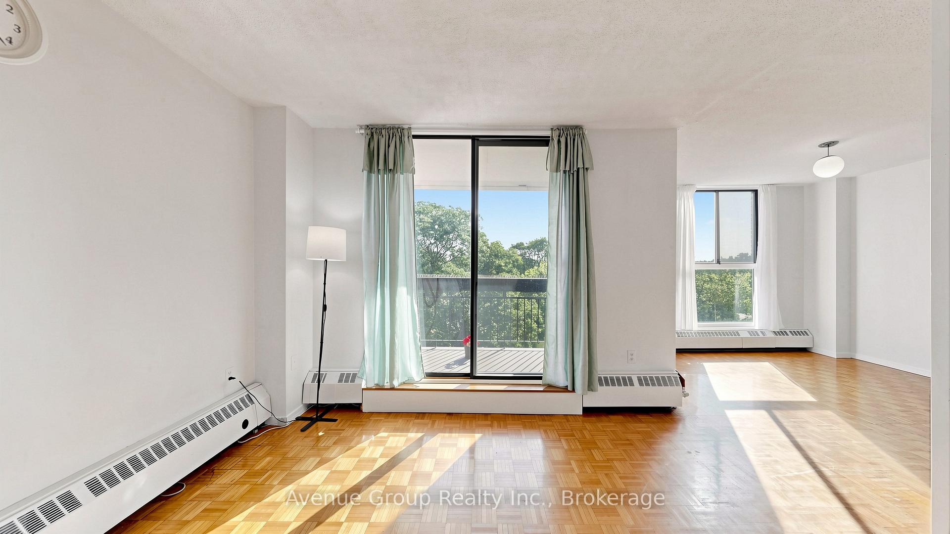 Photo 9 of Unit 417, 4673 Jane Street, North York, Black Creek — HOMEH