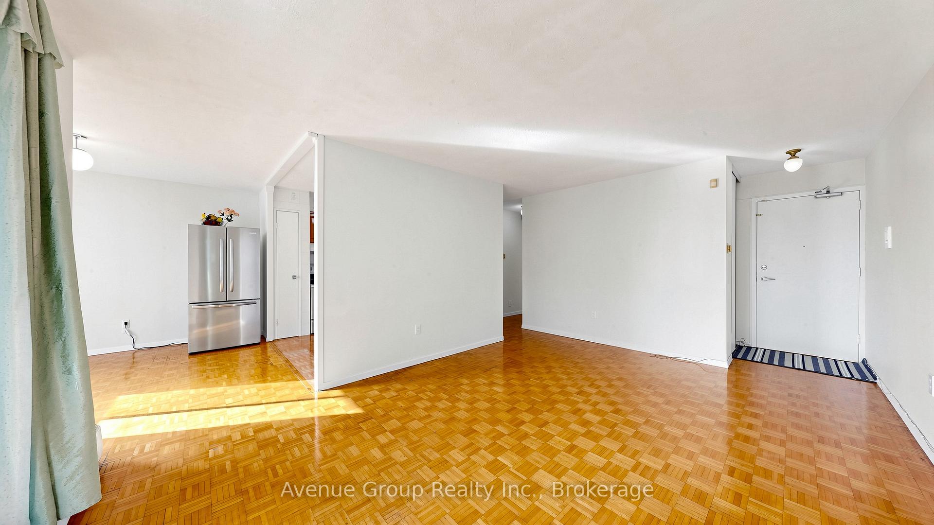 Photo 10 of Unit 417, 4673 Jane Street, North York, Black Creek — HOMEH